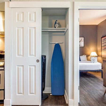 Oxford Apartment By At Mine Hospitality Seattle Eksteriør bilde
