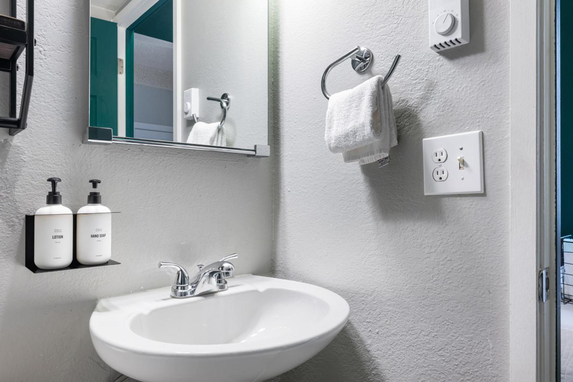 Oxford Apartment By At Mine Hospitality Seattle Eksteriør bilde